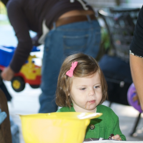 Peanut enjoys her pi�ata treats!